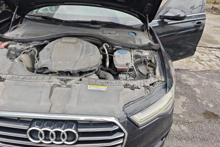 Used Audi A6L 2018 30th Anniversary Edition 35 TFSI Fashion Model Engine Bay Left
