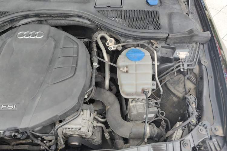 Used Audi A6L 2018 30th Anniversary Edition 35 TFSI Fashion Model Engine Bay Left
