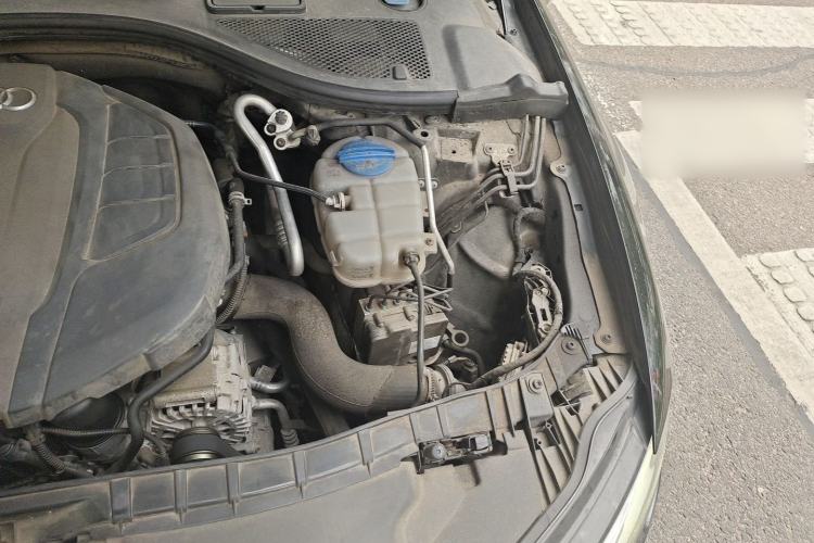 Used Audi A6L 2018 30th Anniversary Edition 35 TFSI Fashion Model Engine Bay Left