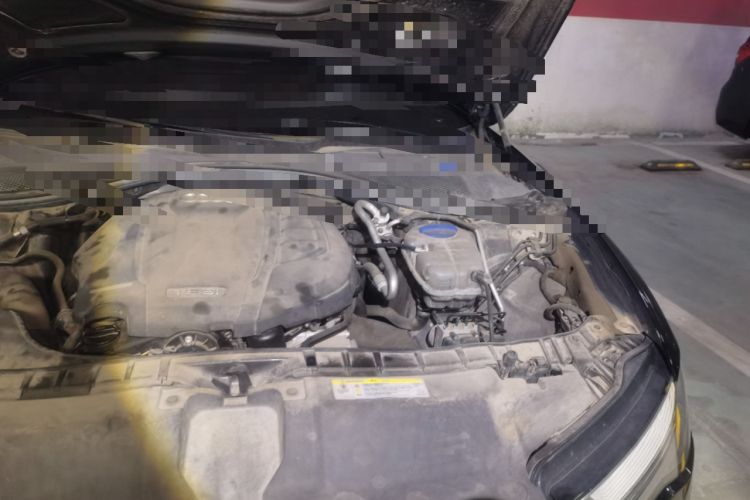 Used Audi A6L 2018 30th Anniversary Edition TFSI Trendy Model Engine Bay Left