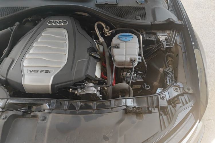 Used Audi A6L 2018 30th Anniversary Edition 30 FSI Style Model Engine Bay Left