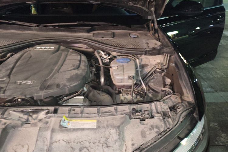 Used Audi A6L 2018 30th Anniversary Edition TFSI Trendy Model Engine Bay Left