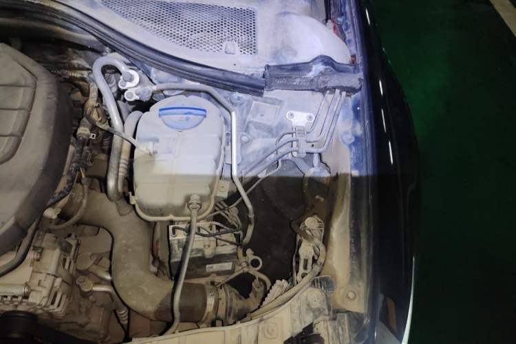 Used Audi A6L 2018 30th Anniversary Edition 35 TFSI Sport Edition Engine Bay Left