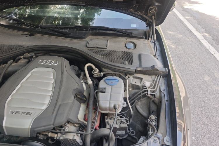 Used Audi A6L 2018 30th Anniversary Edition 30 FSI Style Model Engine Bay Left