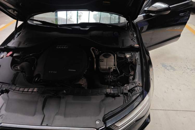 Used Audi A6L 2018 30th Anniversary Edition 35 TFSI Fashion Model Engine Bay Left