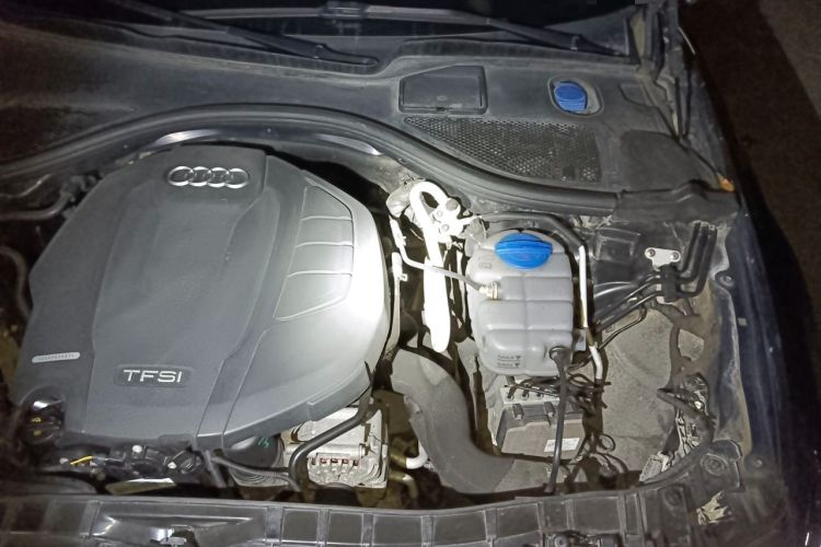 Used Audi A6L 2018 30th Anniversary Edition 35 TFSI Fashion Model Engine Bay Left