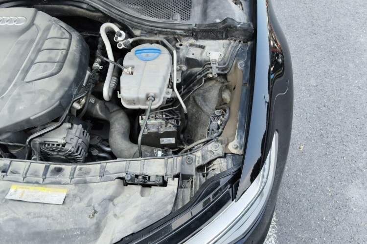 Used Audi A6L 2018 30th Anniversary Edition TFSI Trendy Model Engine Bay Left