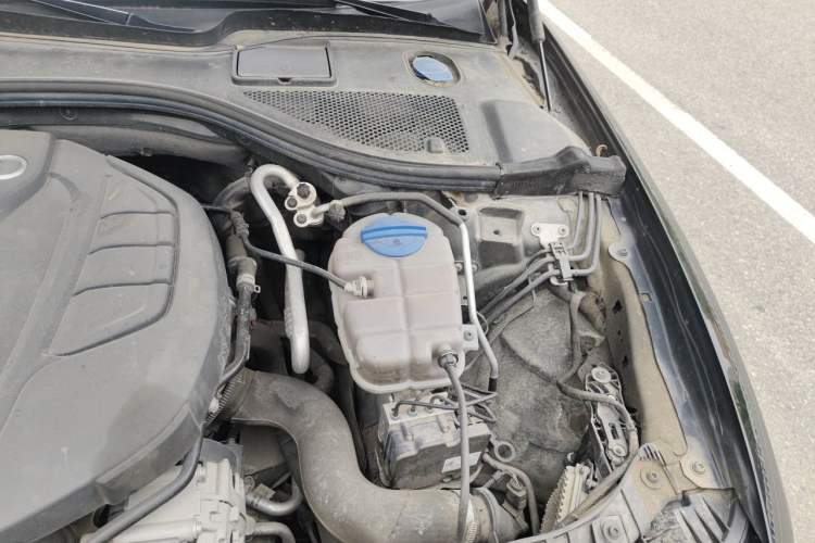 Used Audi A6L 2018 30th Anniversary Edition TFSI Trendy Model Engine Bay Left