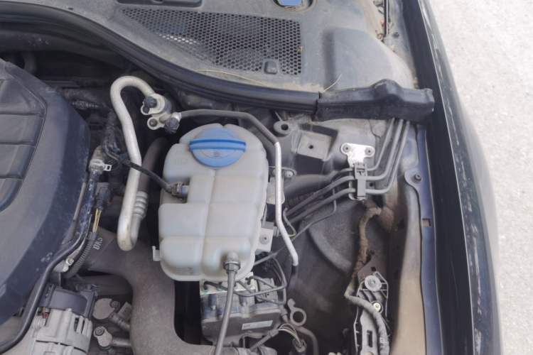 Used Audi A6L 2018 35 TFSI Collector's Edition Engine Bay Left