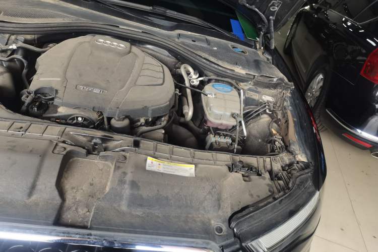 Used Audi A6L 2018 30th Anniversary Edition TFSI Trendy Model Engine Bay Left