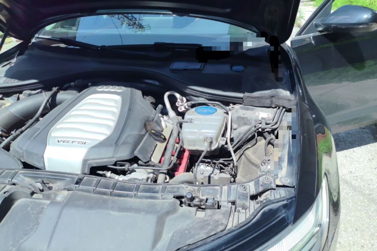 Used Audi A6L 2018 30th Anniversary Edition 30 FSI Style Model Engine Bay Left