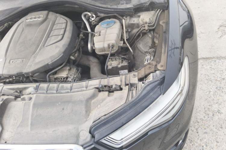 Used Audi A6L 2018 30th Anniversary Edition 35 TFSI Fashion Model Engine Bay Left