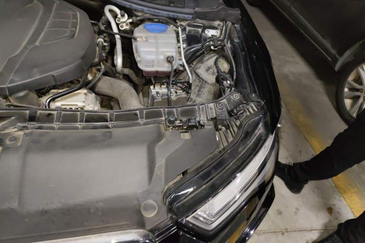 Used Audi A6L 2018 30th Anniversary Edition TFSI Trendy Model Engine Bay Left