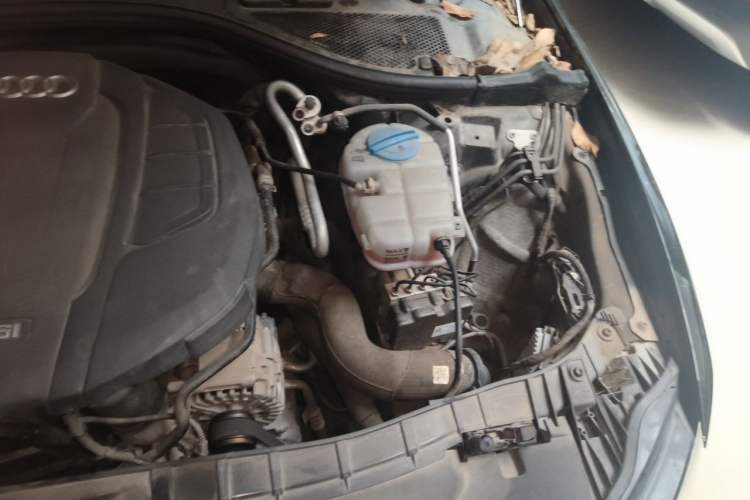 Used Audi A6L 2018 30th Anniversary Edition 35 TFSI Fashion Model Engine Bay Left