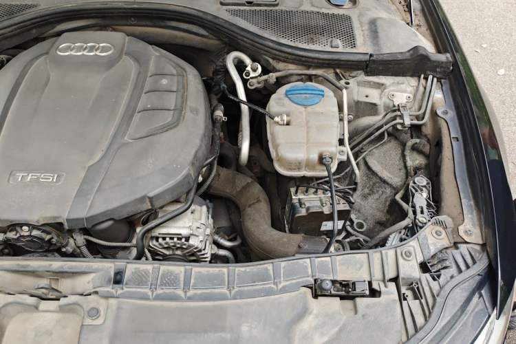 Used Audi A6L 2018 30th Anniversary Edition 35 TFSI Fashion Model Engine Bay Left