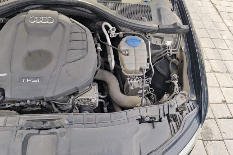 Used Audi A6L 2018 30th Anniversary Edition TFSI Trendy Model Engine Bay Left