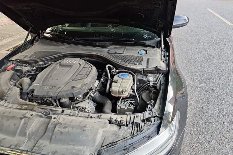 Used Audi A6L 2018 30th Anniversary Edition TFSI Trendy Model Engine Bay Left