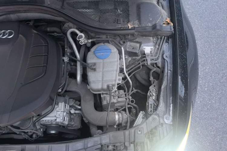 Used Audi A6L 2018 30th Anniversary Edition TFSI Trendy Model Engine Bay Left