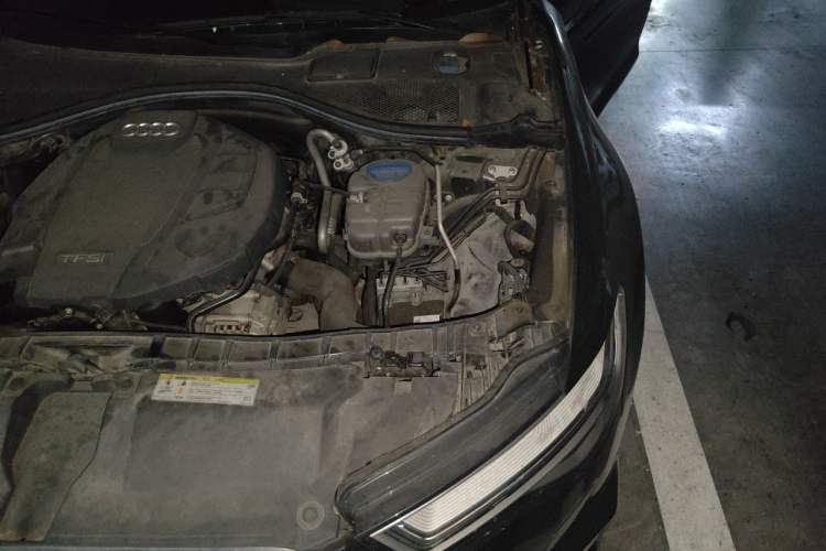 Used Audi A6L 2018 30th Anniversary Edition 35 TFSI Fashion Model Engine Bay Left