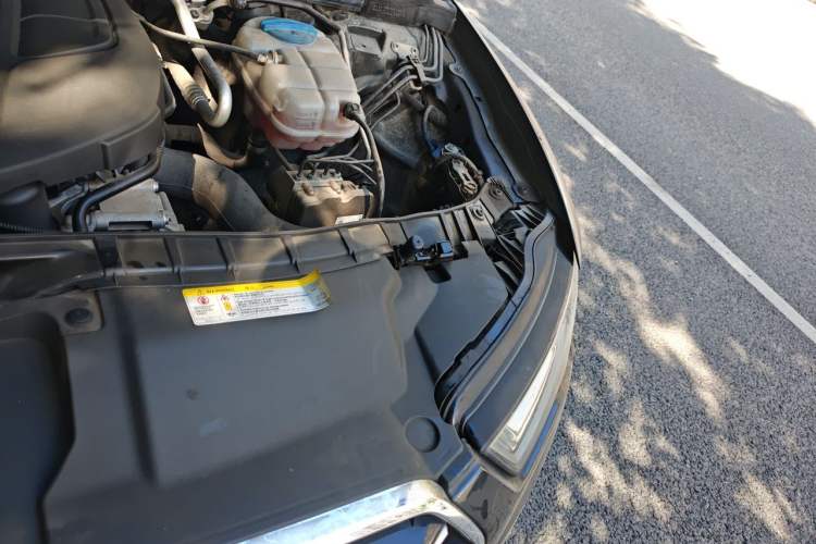 Used Audi A6L 2018 30th Anniversary Edition 35 TFSI Fashion Model Engine Bay Left