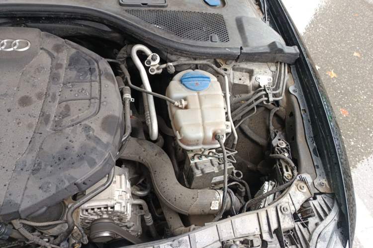 Used Audi A6L 2018 30th Anniversary Edition TFSI Trendy Model Engine Bay Left