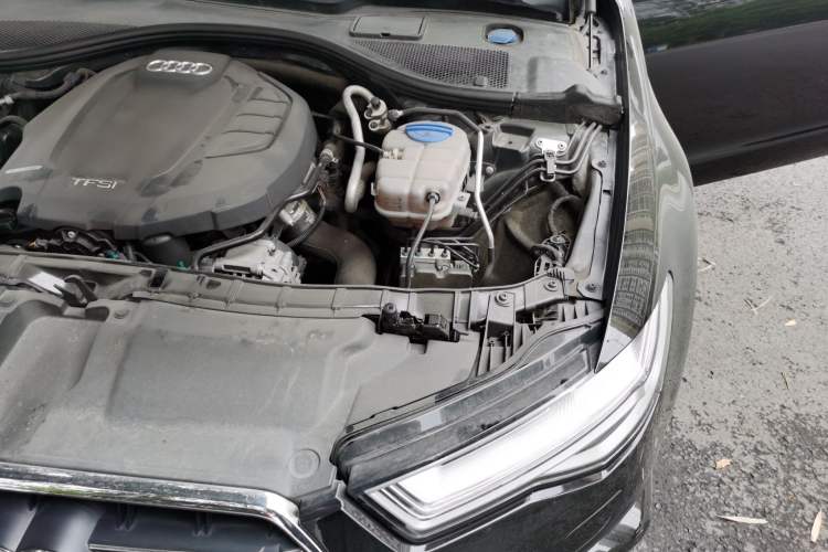 Used Audi A6L 2018 30th Anniversary Edition 35 TFSI Fashion Model Engine Bay Left