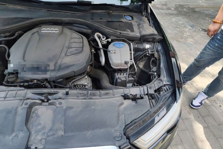 Used Audi A6L 2018 30th Anniversary Edition 35 TFSI Fashion Model Engine Bay Left
