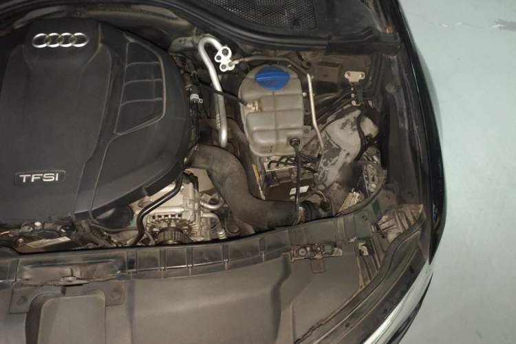 Used Audi A6L 2018 30th Anniversary Edition 35 TFSI Fashion Model Engine Bay Left