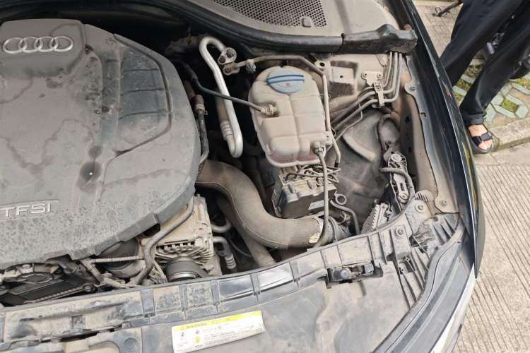 Used Audi A6L 2018 30th Anniversary Edition TFSI Trendy Model Engine Bay Left