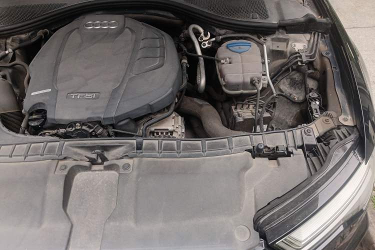 Used Audi A6L 2018 30th Anniversary Edition 35 TFSI Fashion Model Engine Bay Left