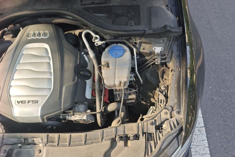 Used Audi A6L 2018 30th Anniversary Edition 30 FSI Style Model Engine Bay Left