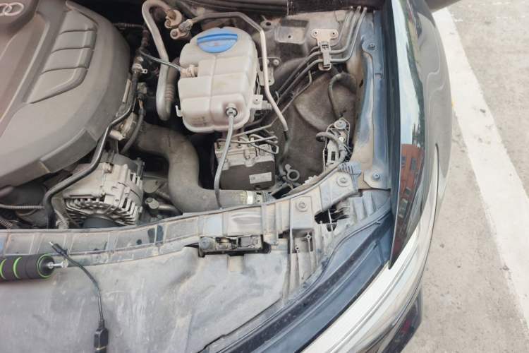 Used Audi A6L 2018 30th Anniversary Edition 35 TFSI Fashion Model Engine Bay Left