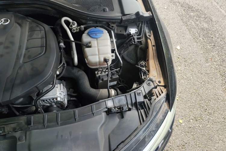 Used Audi A6L 2018 35 TFSI Collector's Edition Engine Bay Left