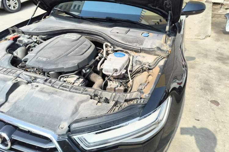 Used Audi A6L 2018 30th Anniversary Edition TFSI Trendy Model Engine Bay Left