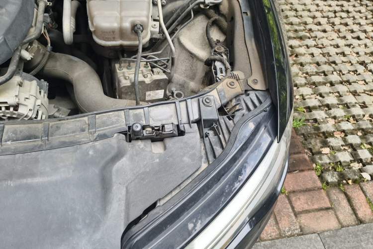 Used Audi A6L 2018 30th Anniversary Edition TFSI Trendy Model Engine Bay Left