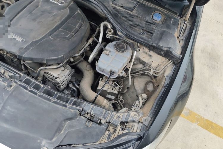Used Audi A6L 2018 30th Anniversary Edition 35 TFSI Fashion Model Engine Bay Left