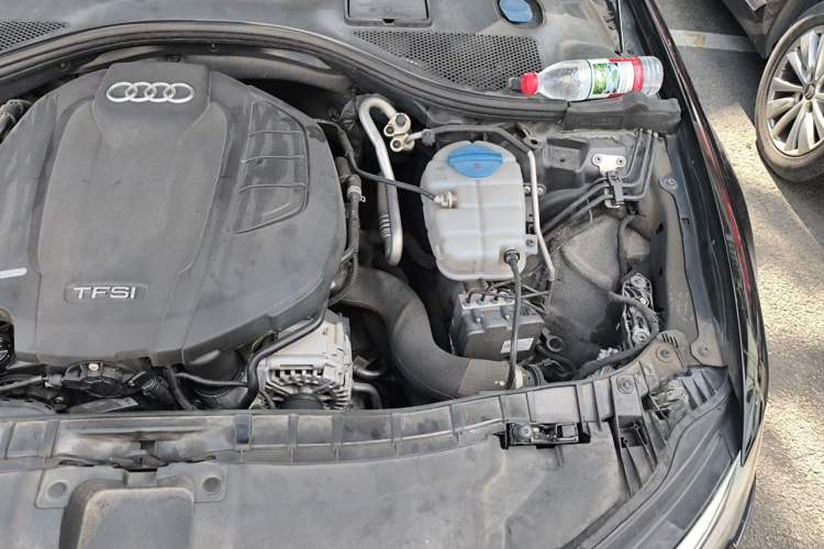 Used Audi A6L 2018 30th Anniversary Edition 35 TFSI Sport Edition Engine Bay Left