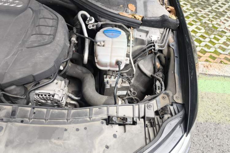 Used Audi A6L 2018 30th Anniversary Edition TFSI Trendy Model Engine Bay Left