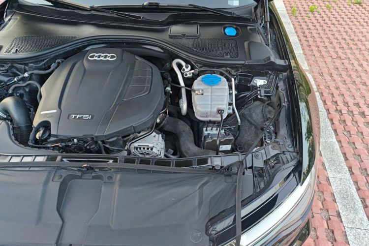 Used Audi A6L 2018 30th Anniversary Edition 35 TFSI Fashion Model Engine Bay Left