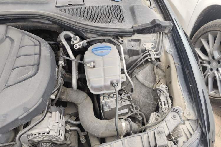 Used Audi A6L 2018 30th Anniversary Edition 35 TFSI Fashion Model Engine Bay Left
