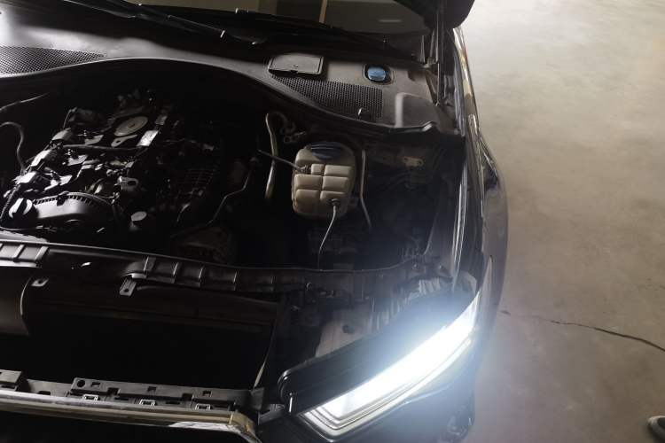 Used Audi A6L 2018 30th Anniversary Edition 35 TFSI Sport Edition Engine Bay Left