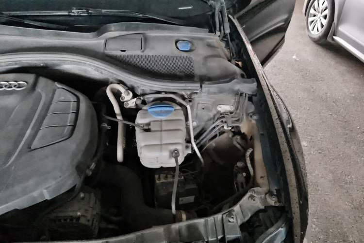 Used Audi A6L 2018 30th Anniversary Edition TFSI Trendy Model Engine Bay Left