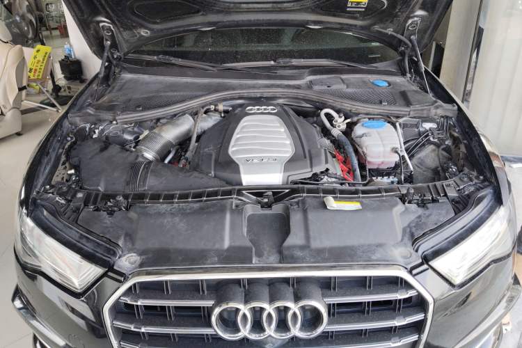 Used Audi A6L 2018 30th Anniversary Edition 30 FSI Style Model Engine Bay