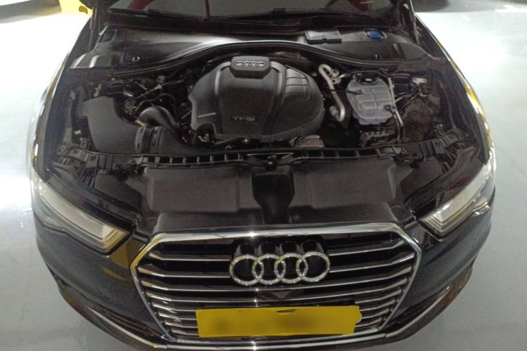 Used Audi A6L 2018 30th Anniversary Edition 35 TFSI Fashion Model Engine Bay
