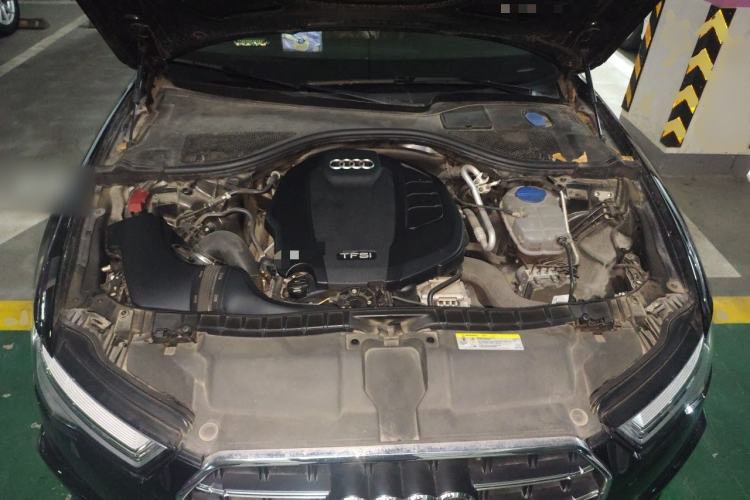 Used Audi A6L 2018 30th Anniversary Edition 35 TFSI Fashion Model Engine Bay