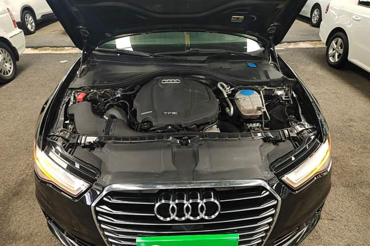 Used Audi A6L 2018 30th Anniversary Edition 35 TFSI Fashion Model Engine Bay