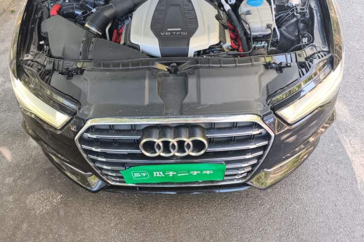 Used Audi A6L 2018 30th Anniversary Edition 45 TFSI quattro Sport model Engine Bay
