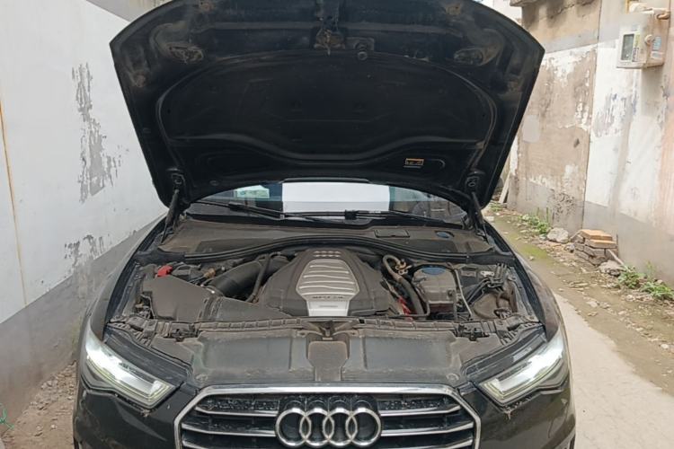 Used Audi A6L 2018 30th Anniversary Edition 30 FSI Style Model Engine Bay