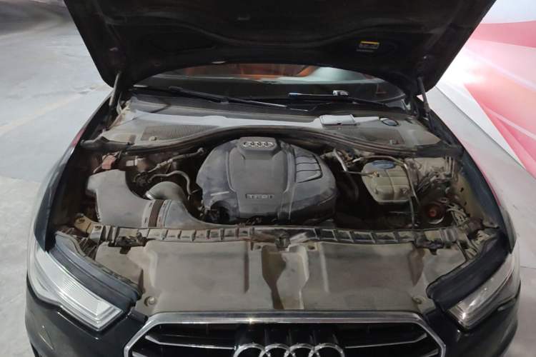 Used Audi A6L 2018 30th Anniversary Edition TFSI Trendy Model Engine Bay