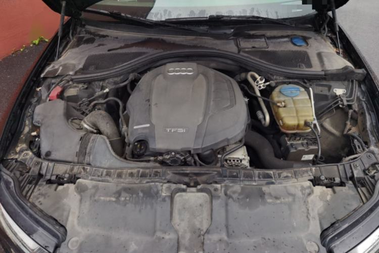 Used Audi A6L 2018 30th Anniversary Edition 35 TFSI Fashion Model Engine Bay